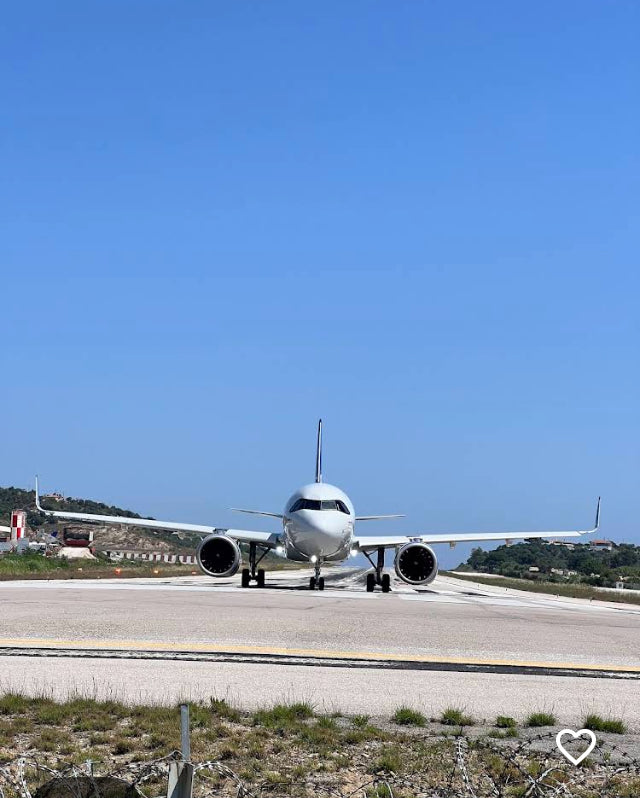 Skiathos Planespotting: Europe's Most Thrilling Runway Experience